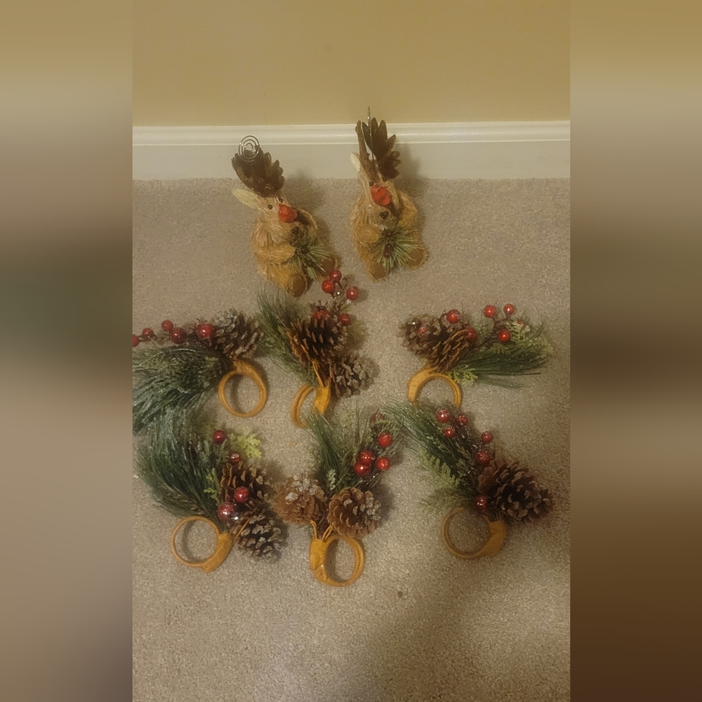 6 Christmas Napkin rings from Pier 1 and 2 Decorative Moose